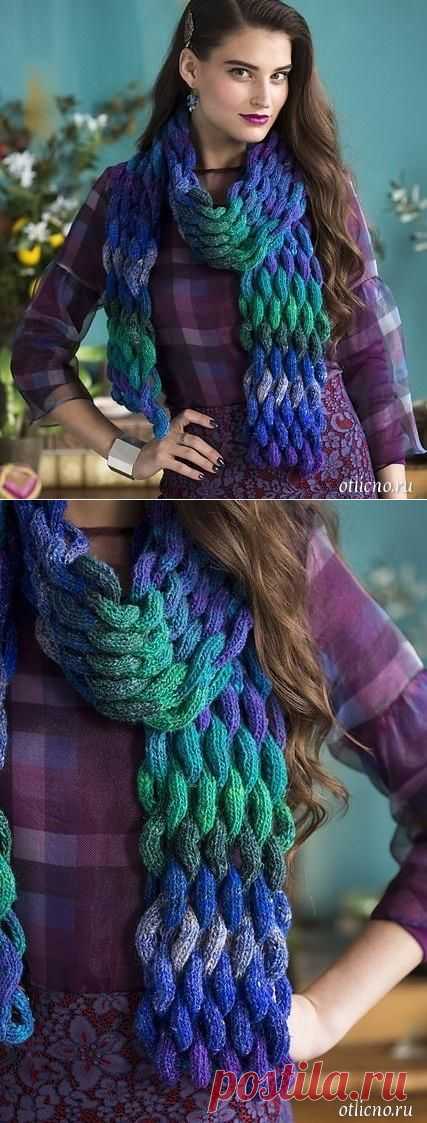Красивый вязаный спицами объемный "плетеный" шарф | otlicno.ru