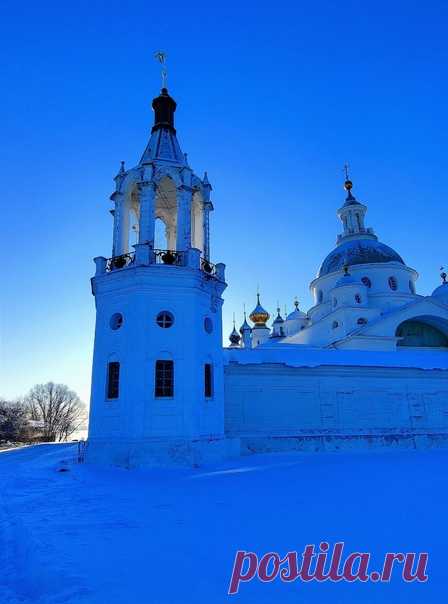 Запись на стене Весенний Ростов Великий 💙📷 Ирина Власова