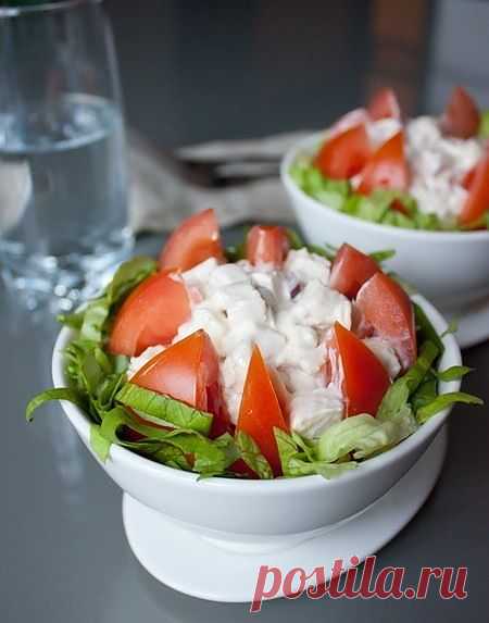 Как приготовить блюдо "салатик из курицы и помидоров" - рецепт, ингридиенты и фотографии | sloosh