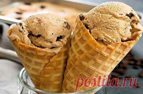 Шоколадно-кофейное мороженое по домашнему | Вкусная еда Пульс Mail.ru Этот рецепт шоколадно-кофейного мороженого очень прост в приготовлении и будет готов к заморозке через 10 минут. Самое сложное — дождаться, пока он замерзнет!