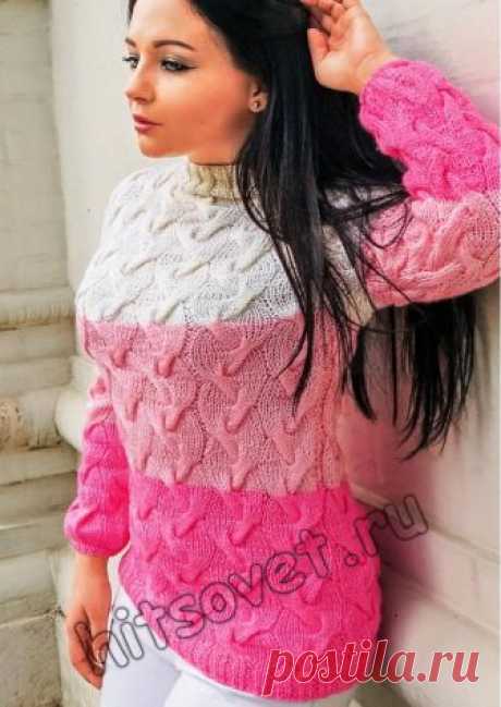Модный свитер косами - Хитсовет Модная модель женского свитера с косами со схемами и пошаговым бесплатным описанием вязания.
