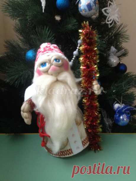 Дед Мороз из чулка своими руками. Пошаговая инструкция с фото