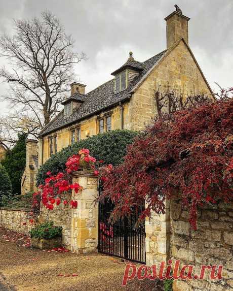 Осенний Котсуолдс (Cotswolds) - один из наиболее красивых районов в Англии

Автор фото: Janet Comer