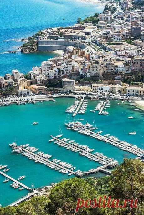 Castellammare del Golfo, Sicily   |  Pinterest • Всемирный каталог идей