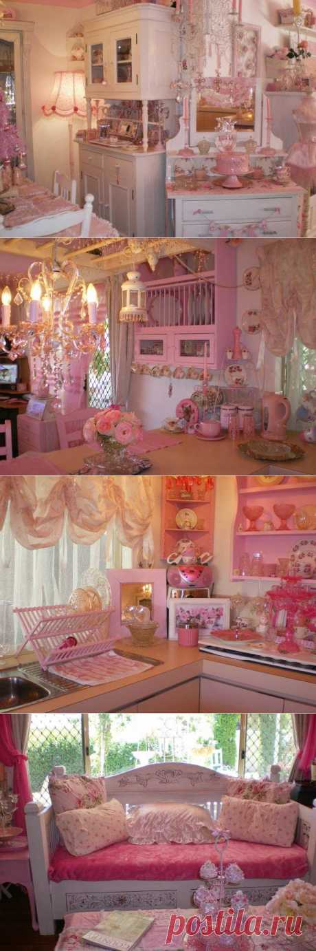 Olivia's Romantic Home: Kim's Shabby Chic Pink Palace Home Tour