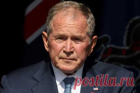 Буша публично уличили во лжи и призвали отправиться в тюрьму. Речь экс-президента США Джорджа Буша-младшего несколько раз прервали во время его публичного выступления в городе Лонг-Бич (Калифорния). Активисты обвиняют его во лжи и в развязывании кровопролитных войн. На одной из записей можно услышать, как активист обвиняет Буша в «кошмаре, который тот привнес в семью».