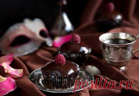 Темные шоколадные кексы "Пища дьявола"

Ингредиенты (на 18 кексов диаметром 6,5 см):

Какао-порошок без сахара — 1/2 стак.
Показать полностью…