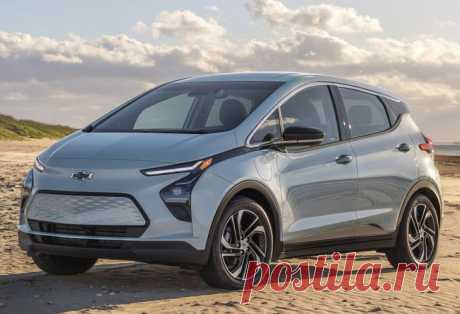 Chevrolet Bolt EV 2022: недорогой электромобиль с футуристической внешностью Рынок электромобилей в последние пару лет развивается весьма активно, и концерн GM стремится закрепиться и в этой нише. Так был построен и показан автомобильной общественности компактный хэтчбек Chevr...