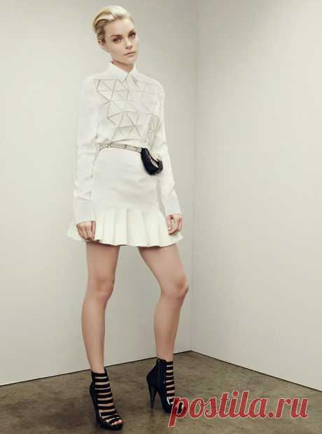 Джессика Стэм (Jessica Stam) в фотосессии Виктора Демаршелье (Victor Demarchelier) для журнала Vogue Japan (февраль 2013)