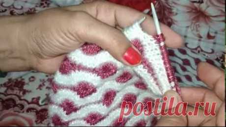 बहुत  सुन्दर डिजाईन  किसी में भी डाल सकतें हैं।  #32,,knitting Lesson #2018.