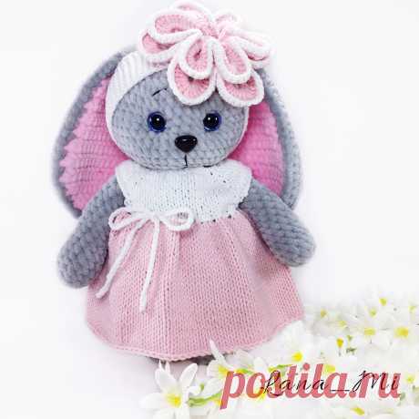 PDF Зайка. FREE amigurumi crochet pattern. Бесплатный мастер-класс, схема и описание для вязания амигуруми крючком. Вяжем игрушки своими руками! Зайка, кролик, заяц, зайчик, rabbit, hare, bunny, hase, lebre, lapin, coelhinho. #амигуруми #amigurumi #amigurumidoll #amigurumipattern #freepattern #freecrochetpatterns #crochetpattern #crochetdoll #crochettutorial #patternsforcrochet #вязание #вязаниекрючком #handmadedoll #рукоделие #ручнаяработа #pattern #tutorial #häkeln #amigurumis