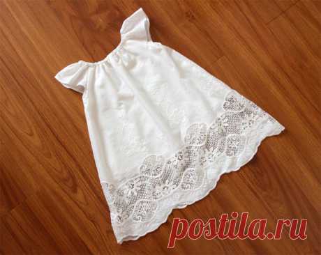 Long White Baby Girl Baptism Dress Gown Embroidery Lace Dress Christening Dress Gown Gown Naming Ceremony Blessing Dress First picture shows embroidery C. Please do contact if you need short sleeves, 3/4 sleeves or long sleeves. This listing only contains a dress.  Color A, B, C are white (the same color, not pure white, means very very white), but with different embroidery prints. It looks white to eye, not yellowish.  The matching headband: www.etsy.com/listing/295188075...