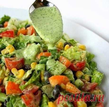 Овощной фитнес-салат с соусом из авокадо рецепт – европейская кухня: салаты. «Еда»