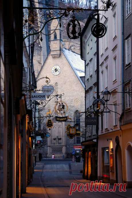 We're craving the cool weather of places like Salzburg, Austria  |   Pinterest • Всемирный каталог идей