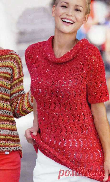Красный пуловер с короткими рукавами связан спицами
