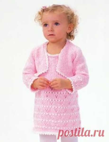 Костюм для маленькой леди Комплект состоит из платья и болеро. Предложено описание для возрастов от 6 месяцев до 3 лет. Цветовая гамма нежно-розовый и контрастный...