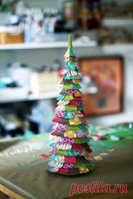 Четрые варианта новогодней поделки:елка из бумаги и картона своими руками