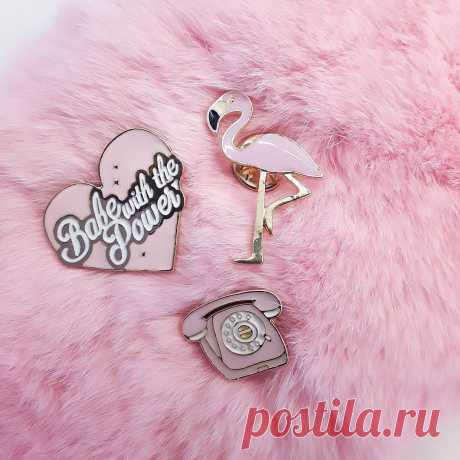 YUHU Store в Instagram: «Lovely #pins at #yuhustore #elborn #barcelona 💐🌸🌹 Con cuál te quedas?😜💖. . . #pink #cute #cool #love #flamingo #girlpower #babe #girona…» 532 отметок «Нравится», 1 комментариев — YUHU Store (@yuhuoficial) в Instagram: «Lovely #pins at #yuhustore #elborn #barcelona 💐🌸🌹 Con cuál te quedas?😜💖. . . #pink #cute #cool…»