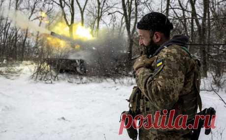 Эстонский генерал предупредил об «испорченном Рождестве» на Украине. Если оборона Украины развалится, это подаст миру плохой сигнал о слабости НАТО, предупредил бывший главком Эстонии. По его мнению, Россия копит силы