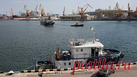 Украина возобновила контейнерные перевозки через одесский порт | Bixol.Ru