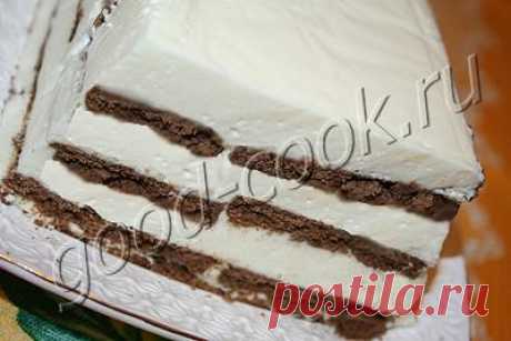 Творожно-сметанный торт-суфле с печеньем
