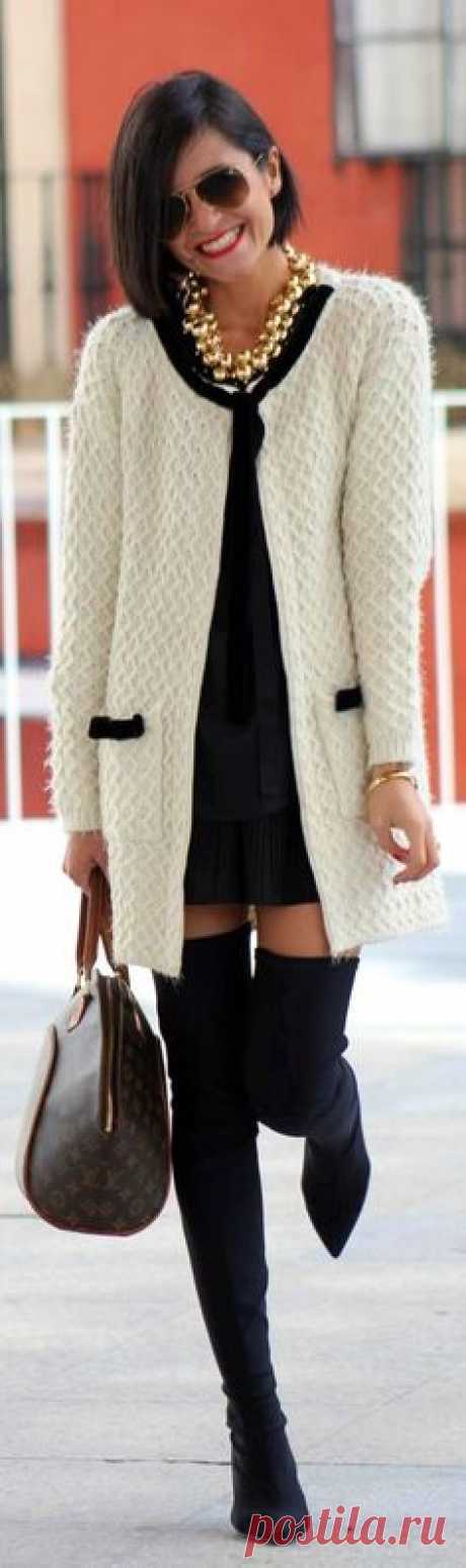 Chanel sweater