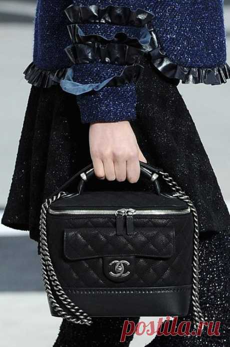 Французская классика созвучная с современностью от дома моды Chanel