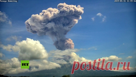 На индонезийском острове Бали снова «вспыхнул» вулкан Агунг
