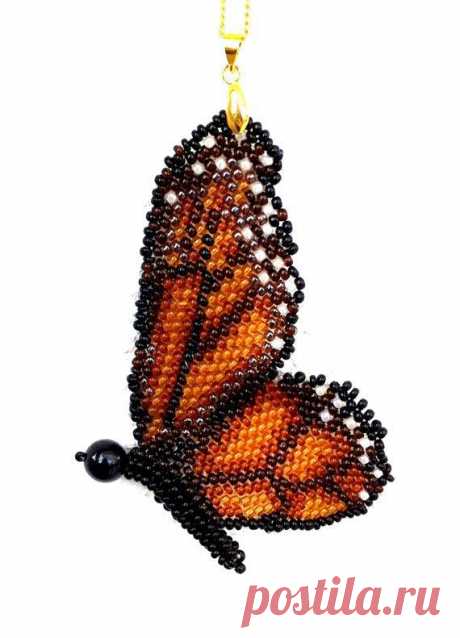 Handmade beaded monarch butterfly pendant with golden colour chain