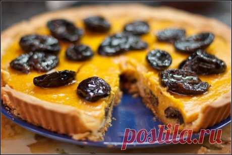 Тыквенные пироги: Тыквенный пирог с черносливом в коньяке и Карамельный тыквенный пирог .