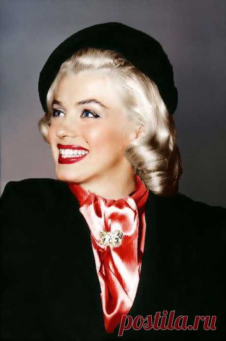 Marilyn Monroe...great photo | Дарья Кайдановская приколол(а) это к доске Famous
