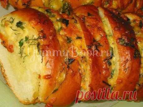Хрустящий хлебушек пропитанный маслом, сыром и чесночком - пошаговый рецепт с фото