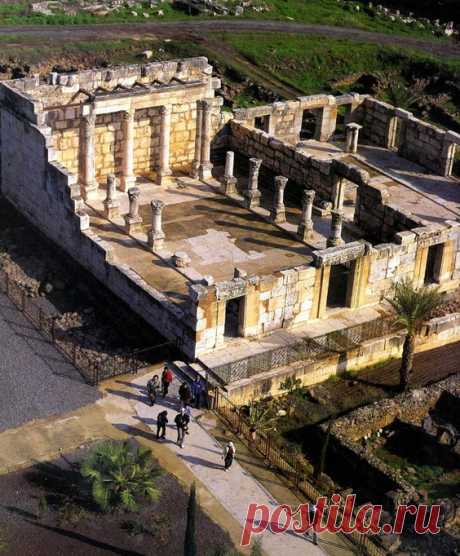 An aerial view over the ancient synagogue in Capernaum, on the Sea of Galilee, where Jesus lived with Peter and Andrew.  |  Pinterest • Всемирный каталог идей