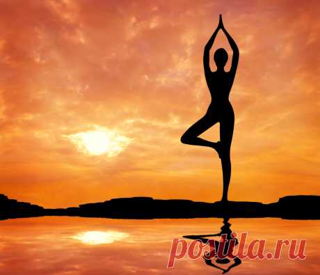 Йога: 3 простых упражнения для усиления энергетики