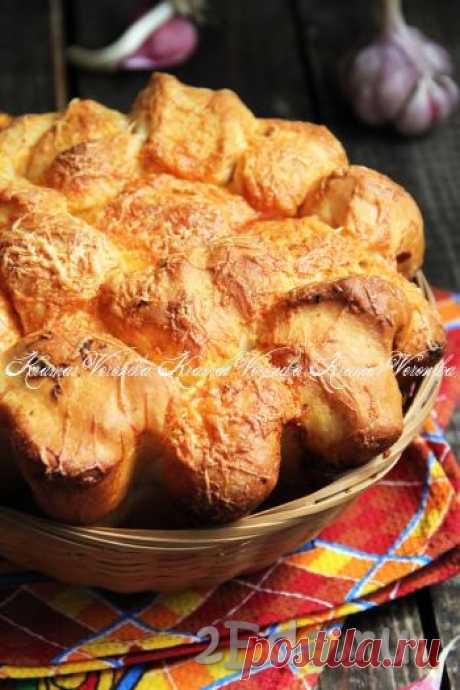 Обезьяний хлеб с сыром и чесноком - вариант рецепта из 500 г муки