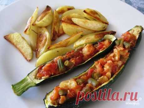 Цуккини, фаршированный томатом и стручковой фасолью - пошаговый кулинарный рецепт на Повар.ру