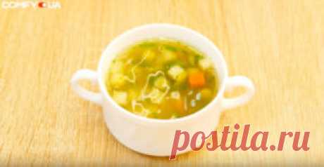 Рецепт легкого супа - 
Устройте своему организму разгрузочный день и приготовьте суп с форелью и овощами! 
Ингредиенты - форель, овощная смесь, вода, лавровый лист, укроп, соль, перец.