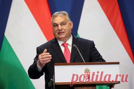 Орбан предложил план финансирования Украины без вреда для бюджета ЕС. Венгрия поддерживает план финансирования Украины без предоставления общего кредита, а свою долю готова выплатить из нацбюджета, заявил венгерский лидер Виктор Орбан. «Если мы хотим помочь Украине, в чем, по-моему, есть необходимость, это надо сделать так, чтобы не было вреда для бюджета ЕС», — сказал он.