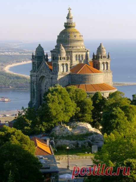 Republic of Awesome | wanderlusteurope: Viana do Castelo, Portugal