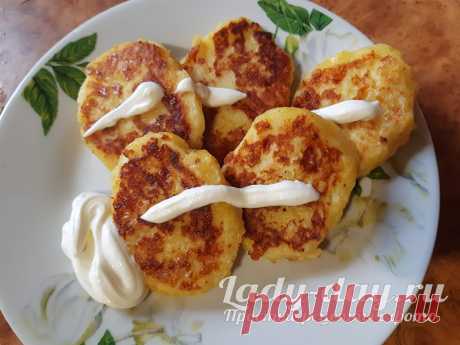 Драники с сыром и картошкой, пошаговый фото-рецепт | Простые рецепты с фото