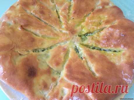 Осетинский пирог с сыром и зеленью