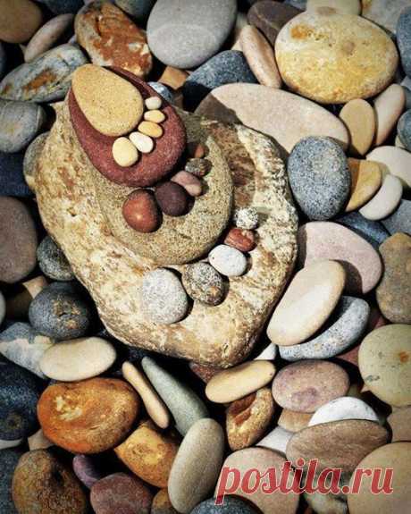 (14) Stone Art - Art People Gallery