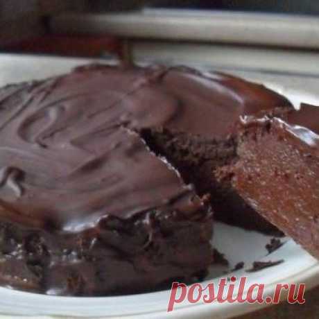 Шоколадный торт без муки, масла, маргарина, сахара