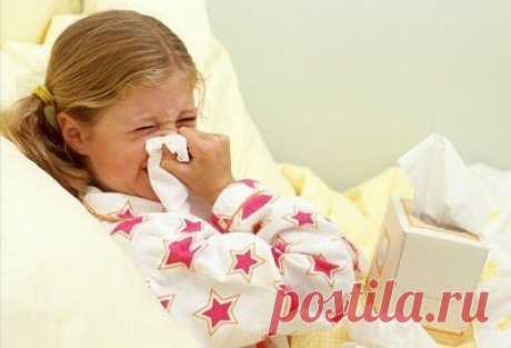 Летний грипп у детей, подобно обычному гриппу, имеет вирусную природу. Пик заболеваемости – лето и начало осени. Чаще болеют дети 3-10 лет, взрослые – реже (поскольку имеют иммунитет вследствие распространенности вирусной инфекции). В большинстве случаев к заболеванию ребенка приводит неправильное поведение родителей. 
Считается, что с приходом летнего сезона уменьшается вероятность гриппоподобных заболеваний у детей. Однако, это не касается энтеровирусных инфекций («летнего гриппа»), пик котор