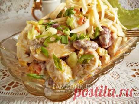 Салат с фасолью, грибами и курицей — рецепт с фото пошагово
