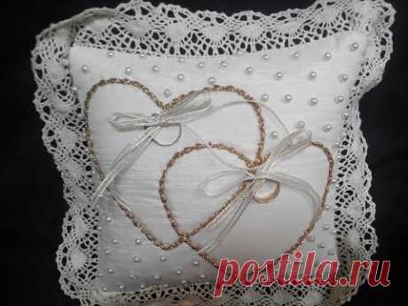 COJÍN PARA ANILLOS  (Little Pillow Cushion for wedding bands)