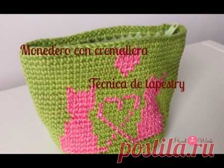Crochet purse with woven tapestry technique zipper - YouTube