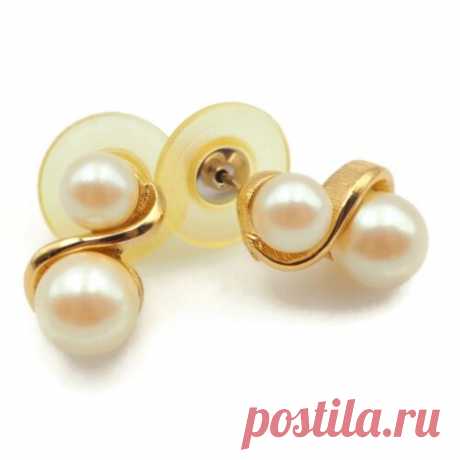 Vintage Retro Fashion Gold Tone Double Faux Pearl Stud Post Costume Earrings | eBay