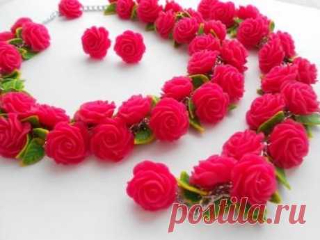 Комплект "Розовые розы" из полимерной глины