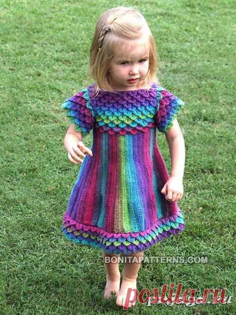 Вязаное платье с чешуйками от Bonita Patterns